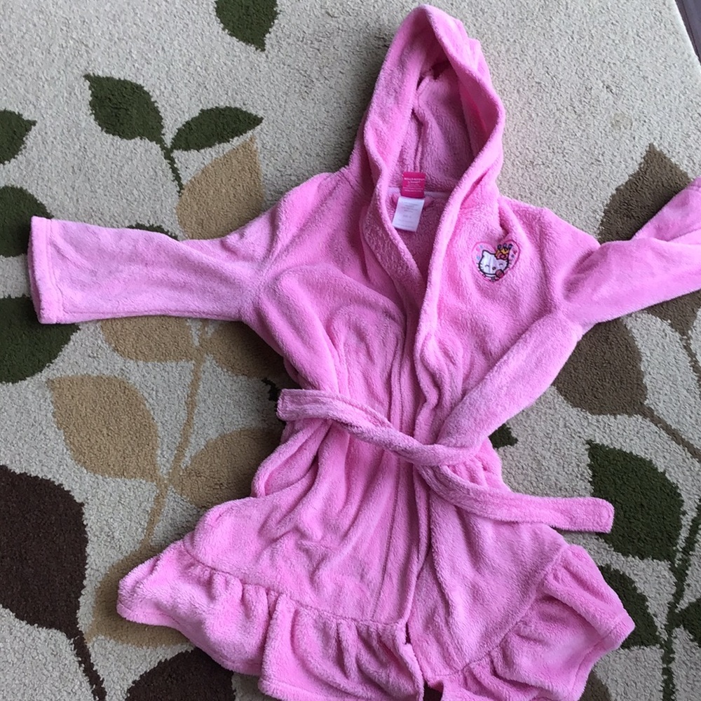 Pink Hello kitty robe.